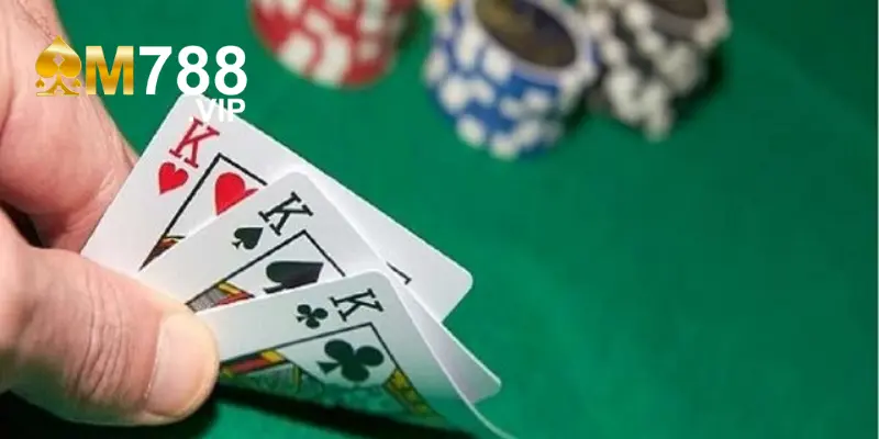 Nghệ Thuật Đánh Bài Liêng Từ Cao Thủ Mà Người Chơi Nên Biết 3 Chiến thuật tung hỏa mù đối phương chi tiết nhất